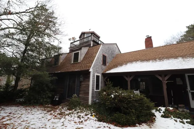 $899,900 | 930 Old Bass River Road, Dennis, MA 02638