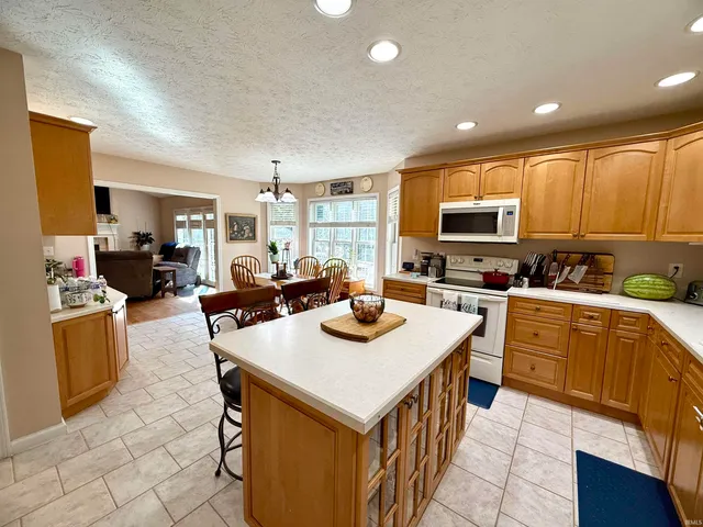 $475,000 | 1190 Hinterland Court, Monticello, IN 47960