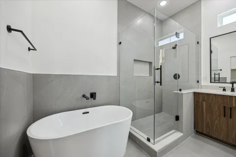 $444,900 | 754 Curtin Street, Houston, TX 77018