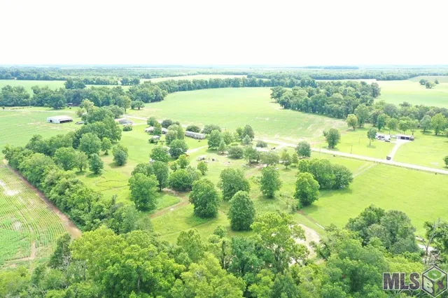 $25,900 | 2031 Highway 452, Marksville, LA 71351