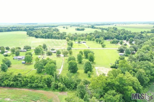 $25,900 | 2031 Highway 452, Marksville, LA 71351