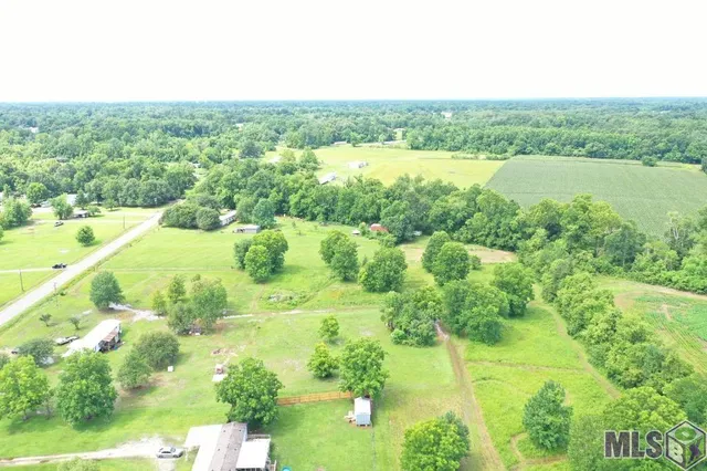 $25,900 | 2031 Highway 452, Marksville, LA 71351