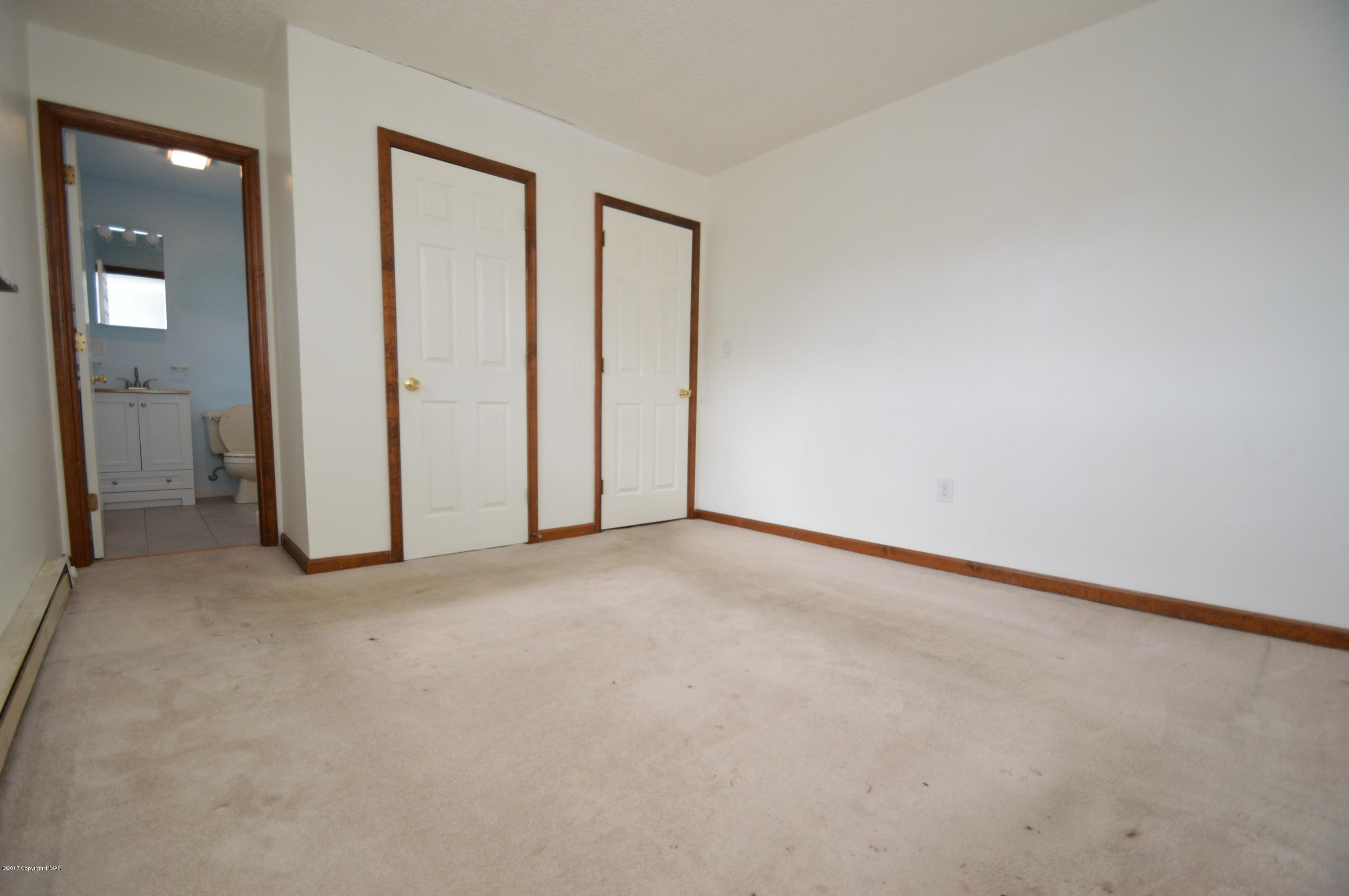 5081 Pine Ridge Road North East Stroudsburg, PA 18302 - Photo 8 of 13 11