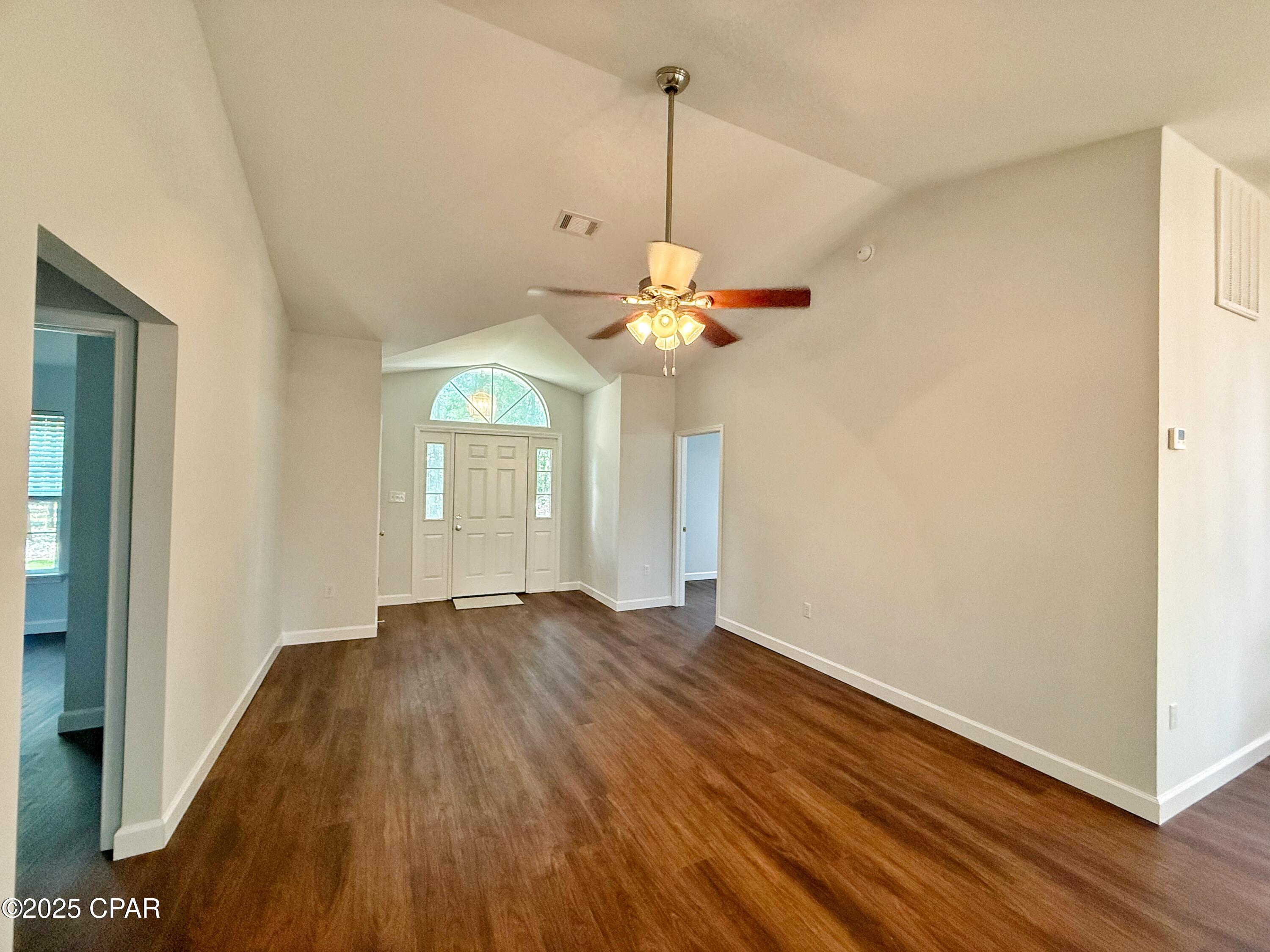 4734 Cliff Road Graceville, FL 32440 - Photo 4 of 39