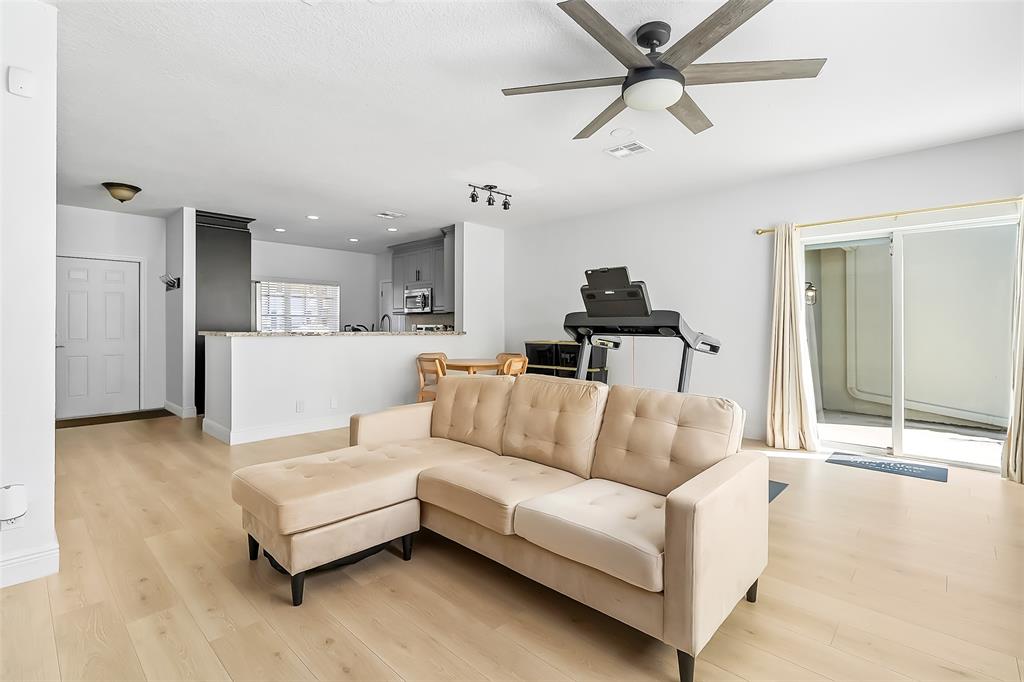 9500 Stanley Lane Tamarac, FL 33321 - Photo 13 of 46