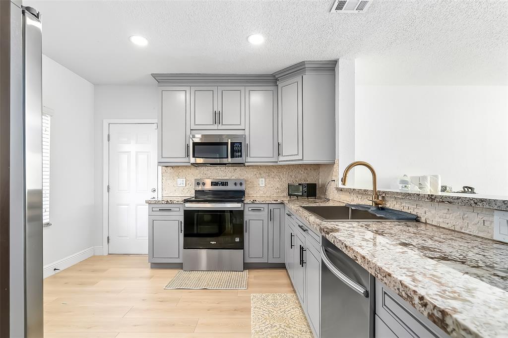 9500 Stanley Lane Tamarac, FL 33321 - Photo 2 of 46