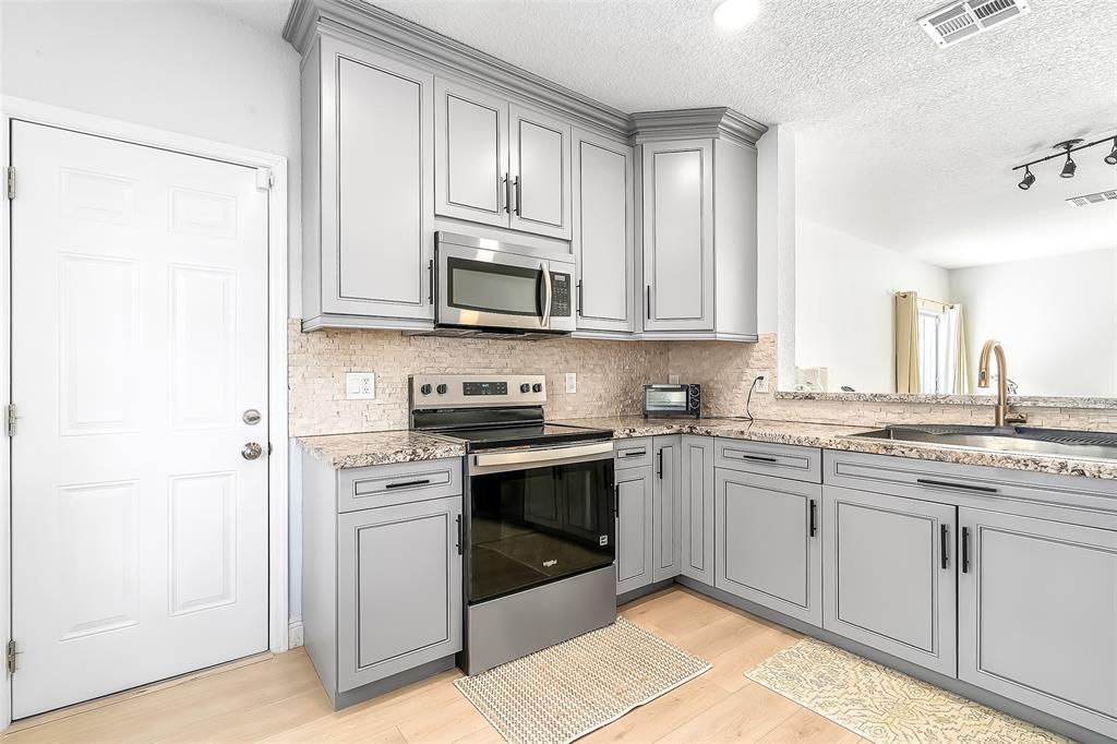 9500 Stanley Lane Tamarac, FL 33321 - Photo 4 of 46