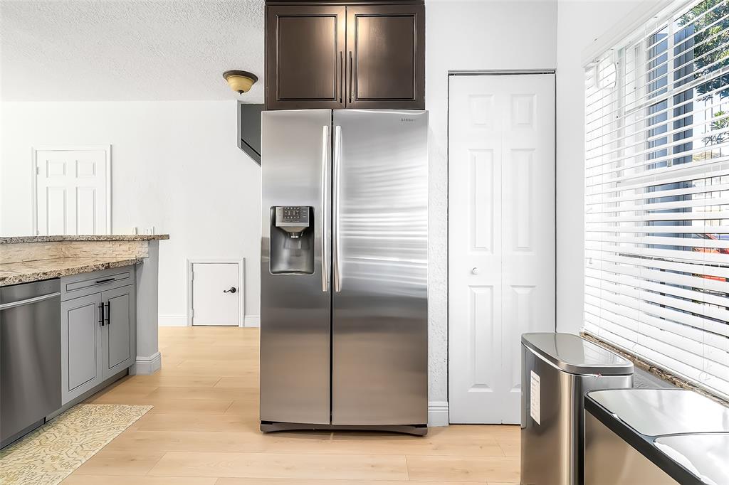 9500 Stanley Lane Tamarac, FL 33321 - Photo 8 of 46