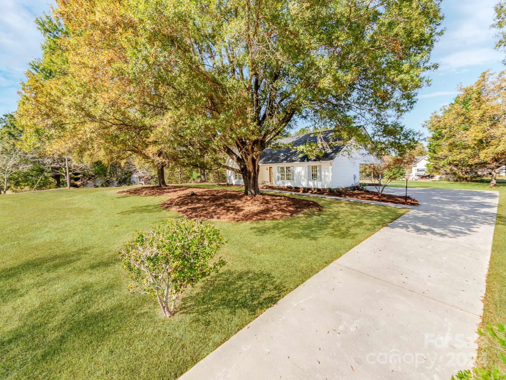 4839 Taxahaw Road Lancaster, SC 29720 - Photo 2 of 37 Gallery Image 2