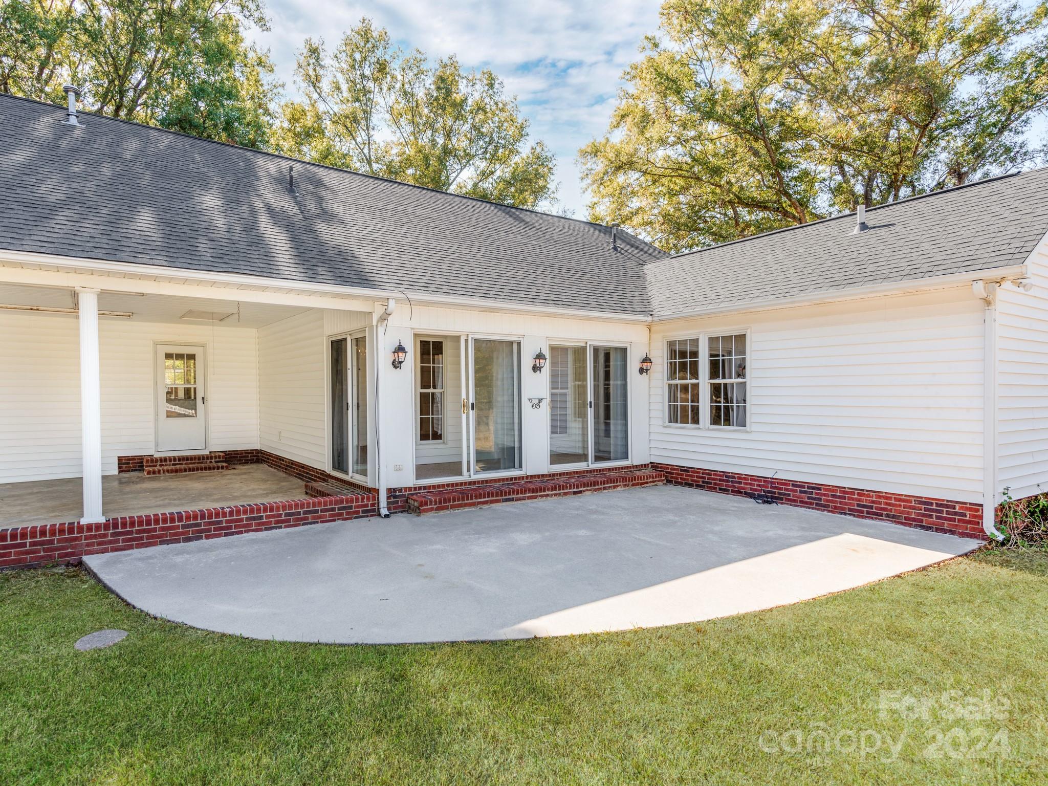 4839 Taxahaw Road Lancaster, SC 29720 - Photo 5 of 37 Gallery Image 5