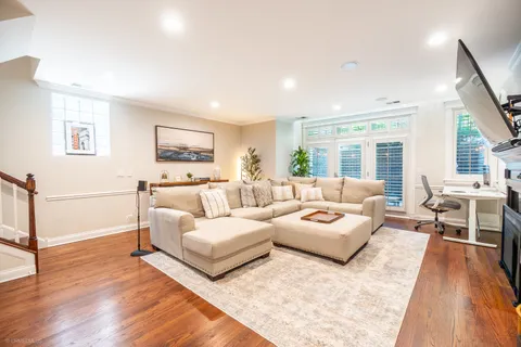 $849,900 | 1541 West Montana Street, Unit 1, Chicago, IL 60614