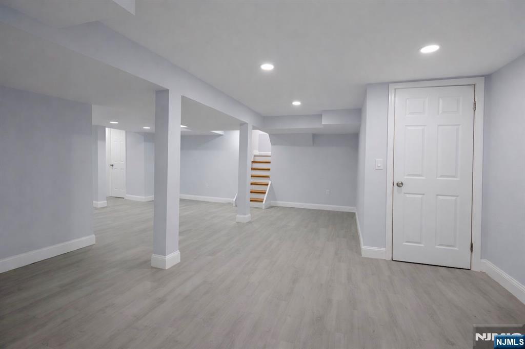 86 Howland Avenue Teaneck, NJ 07666 - Photo 40 of 50