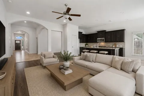 $380,000 | 4108 Ashwood Hollow Lane, Spring, TX 77386