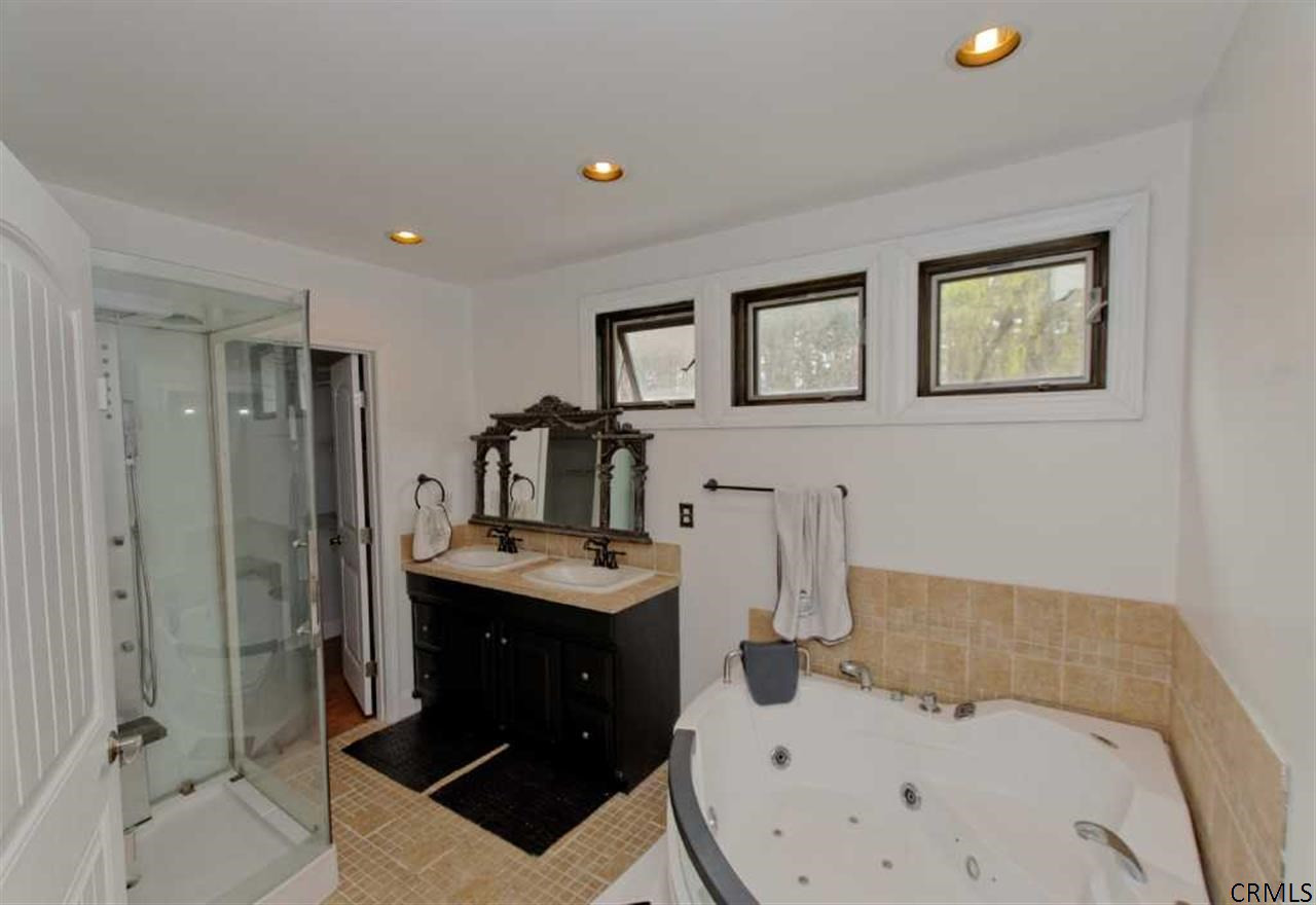 6212 Johnston Road Albany, NY 12203 - Photo 4 of 23 Photo 4