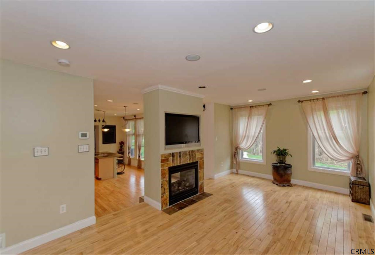 6212 Johnston Road Albany, NY 12203 - Photo 6 of 23 Photo 6