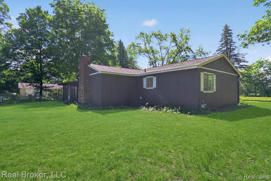 48050 Hull Road Belleville, MI 48111 - Photo 36 of 39