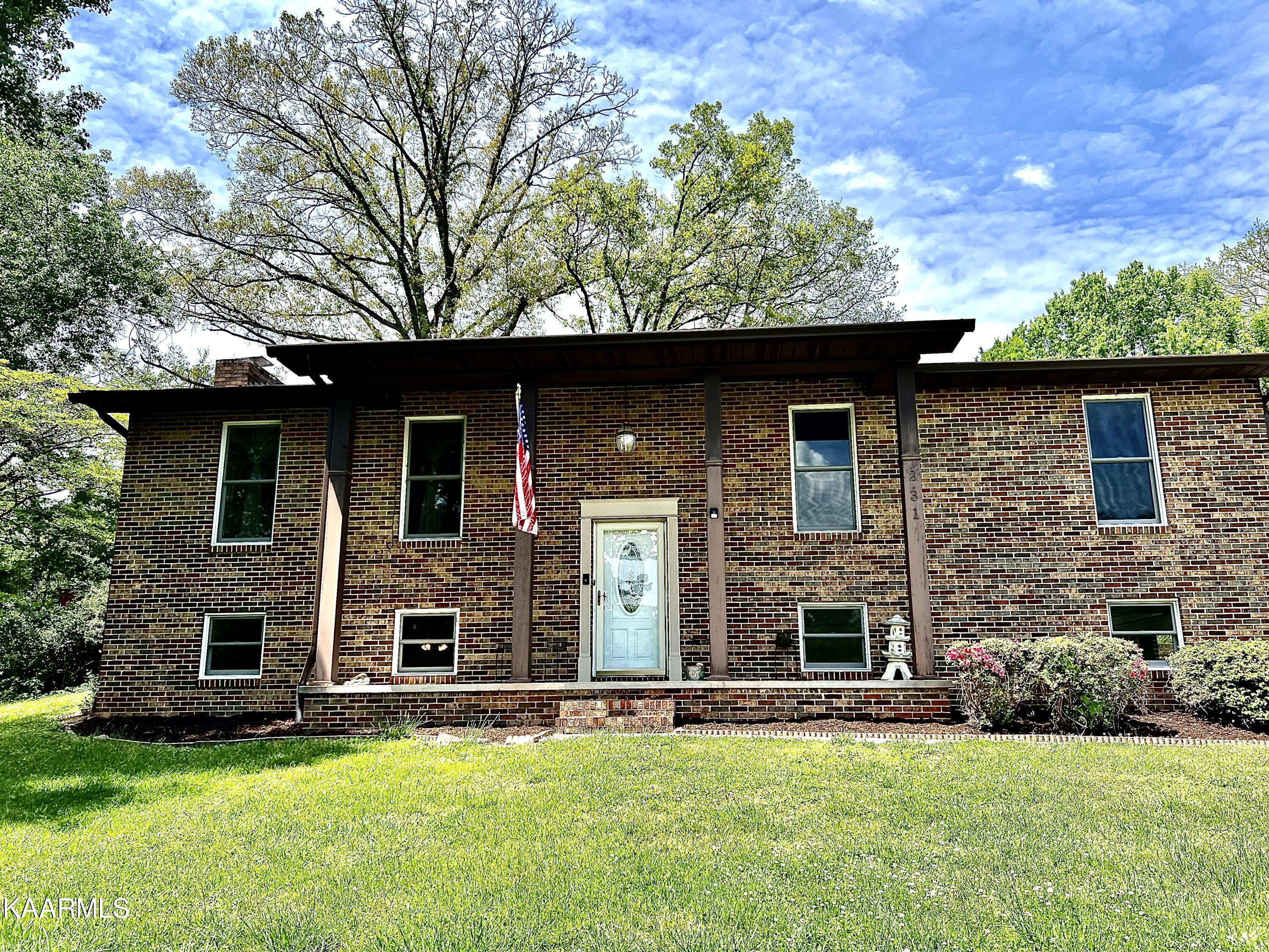 231 Duke Road Maryville, TN 37803 - Photo 1 of 20 CCC716F3-6C8E-4864-A977-5C49C672DCE6