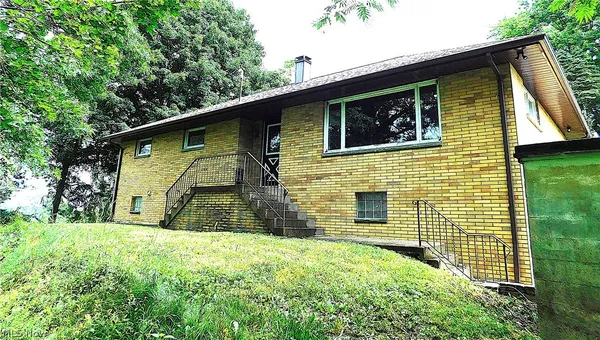 $194,900 | 69857 Vernon Road, Martins Ferry, OH 43935