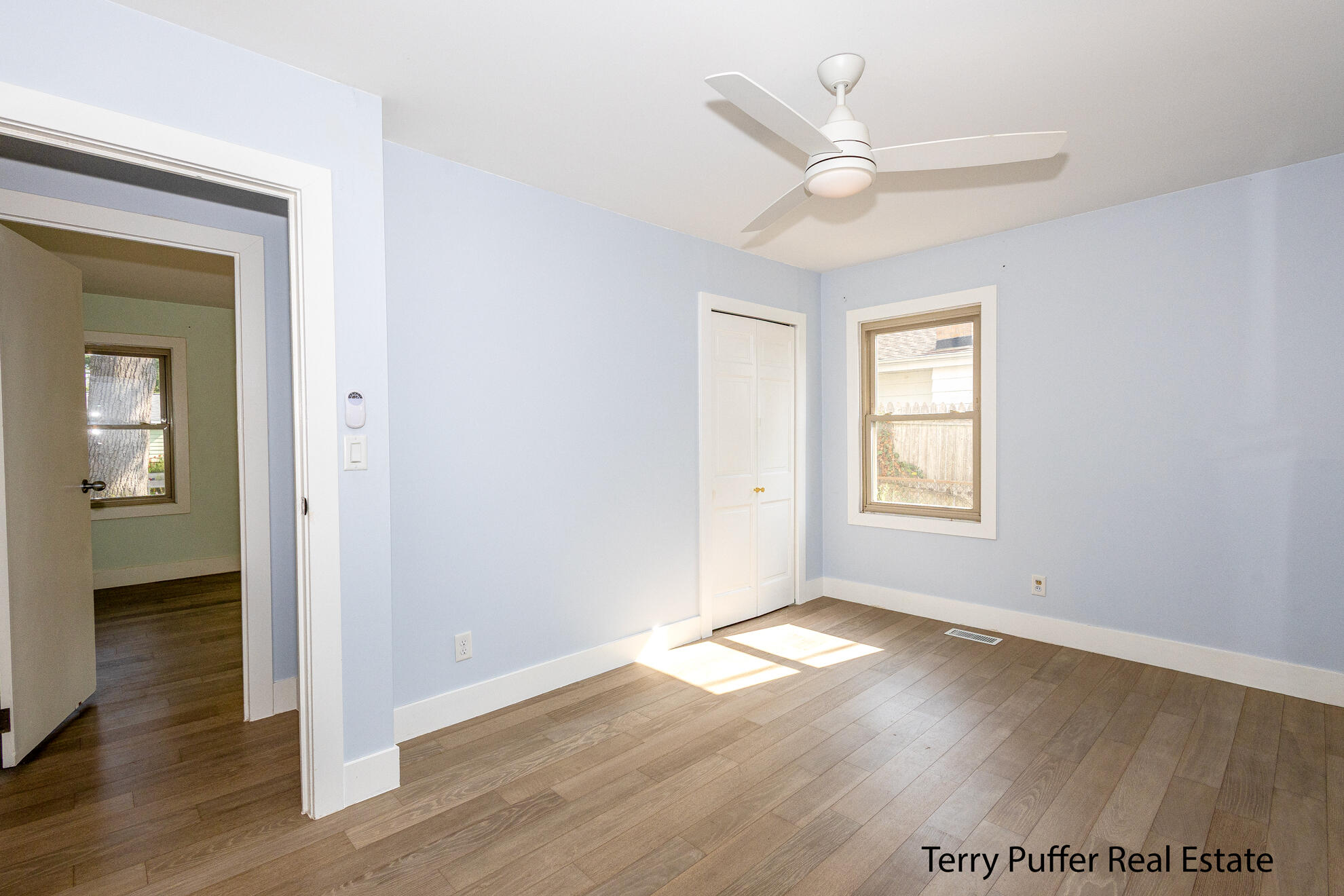 1456 Greenwich Road Muskegon, MI 49441 - Photo 11 of 26 IMG_0627