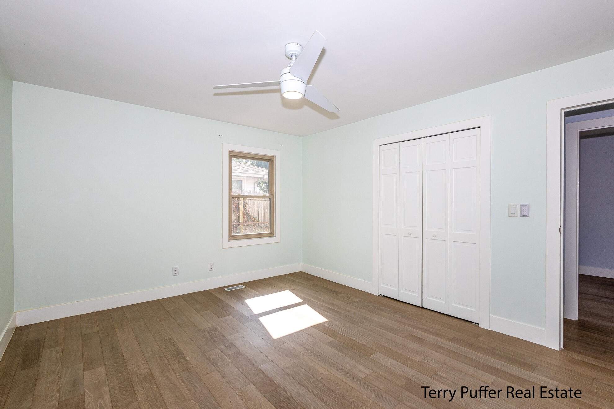 1456 Greenwich Road Muskegon, MI 49441 - Photo 13 of 26 IMG_0630