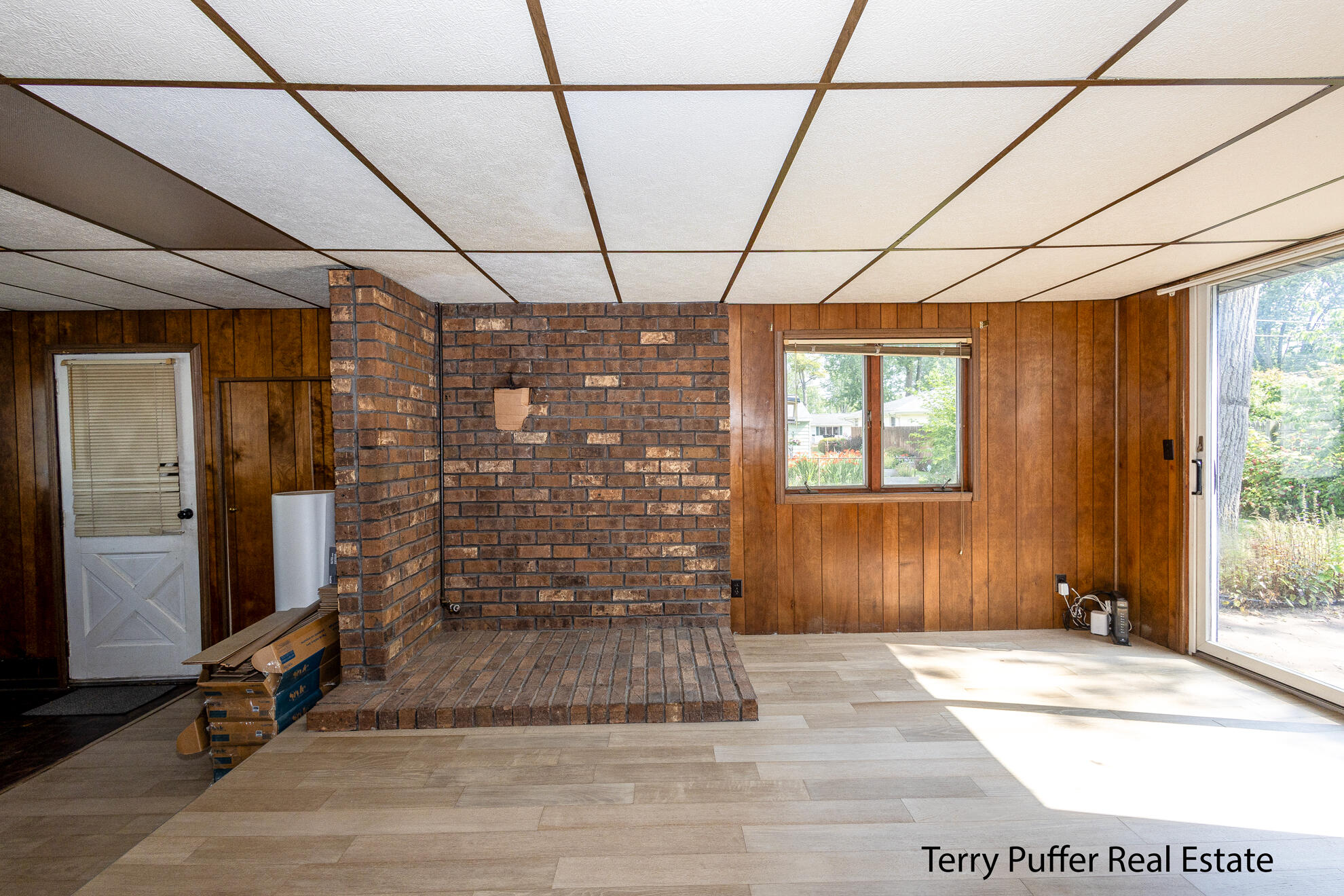 1456 Greenwich Road Muskegon, MI 49441 - Photo 15 of 26 IMG_0635