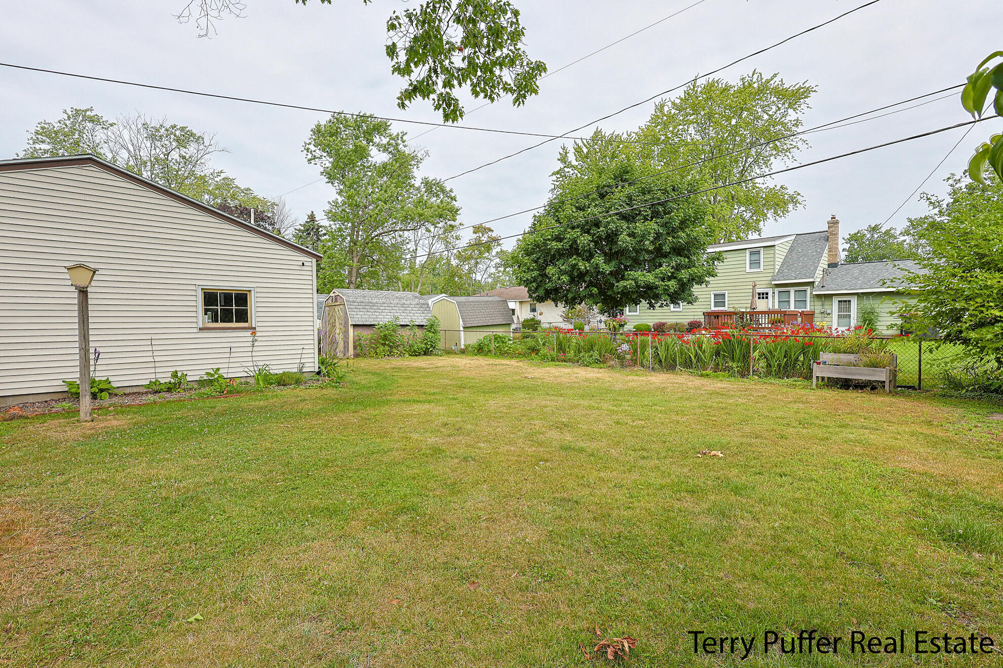 1456 Greenwich Road Muskegon, MI 49441 - Photo 23 of 26 IMG_0659