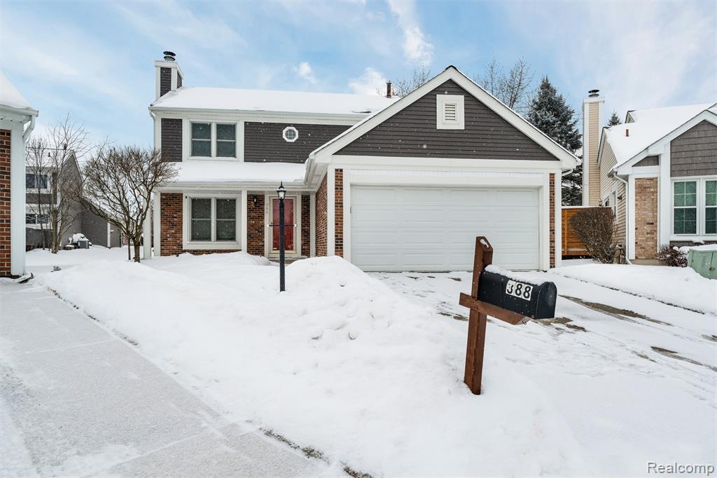 388 Huntington Court Rochester Hills, MI 48307 - Photo 4 of 37