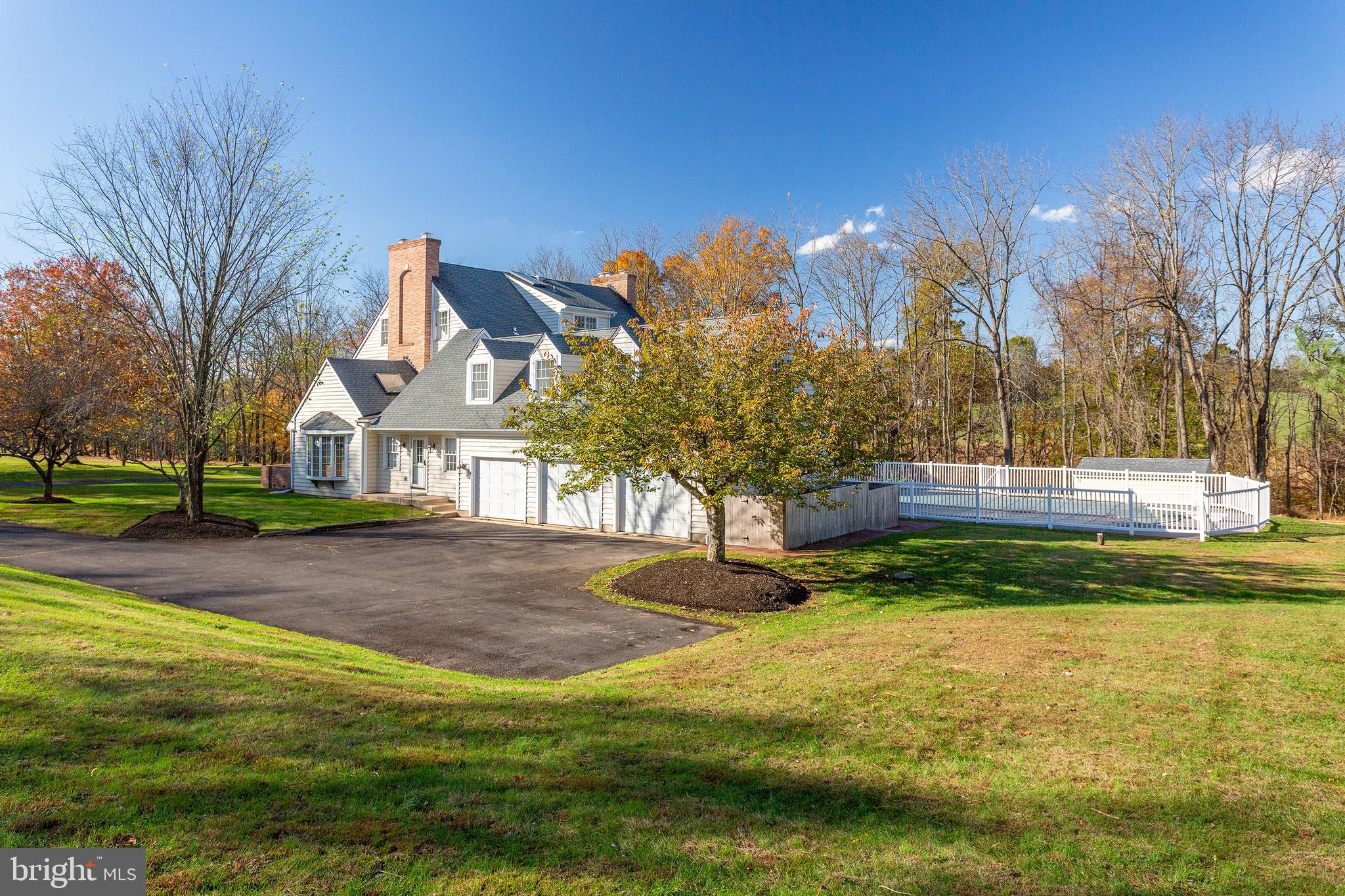 978 Creamery Road Newtown, PA 18940 - Photo 4 of 25