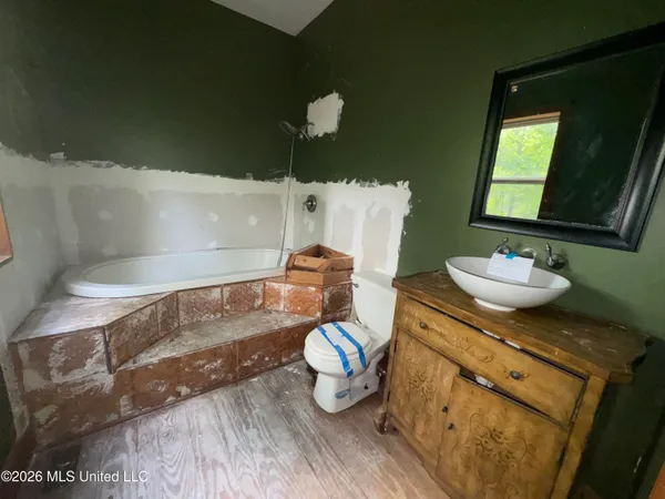 $205,000 | 134 Seldom Seen Cove, Braxton, MS 39044