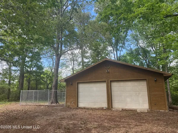 $205,000 | 134 Seldom Seen Cove, Braxton, MS 39044