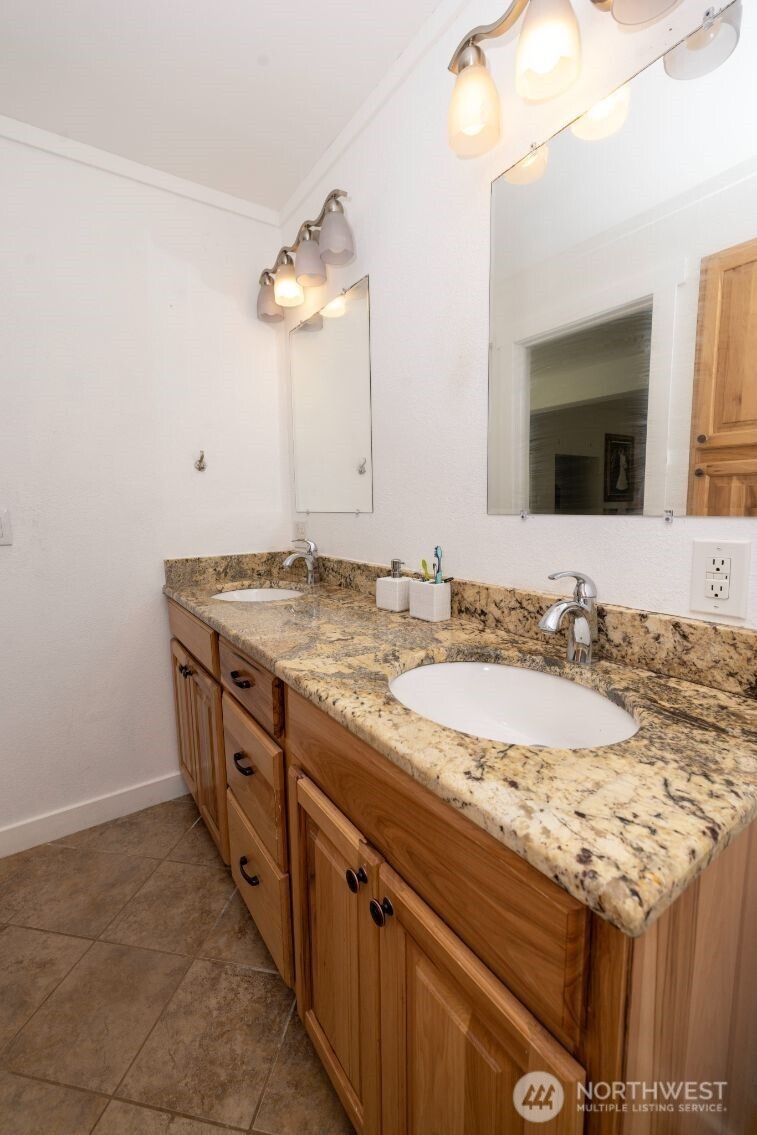 16704 3rd Drive Southeast Bothell, WA 98012 - Photo 13 of 35 Gallery Image 13