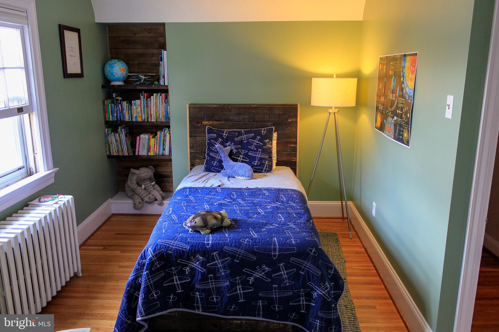 171 Springdale Road York, PA 17403 - Photo 29 of 37 Bedroom 3