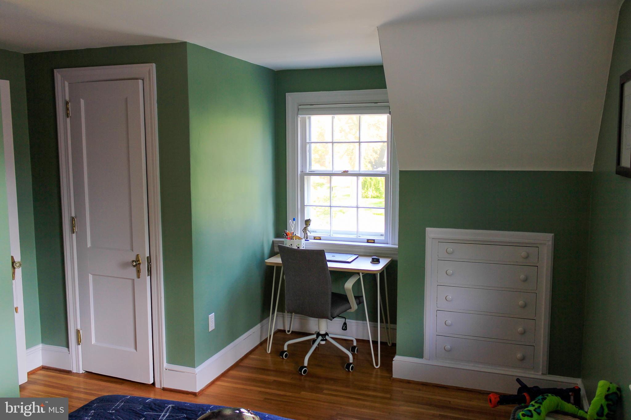 171 Springdale Road York, PA 17403 - Photo 30 of 37 Bedroom 3