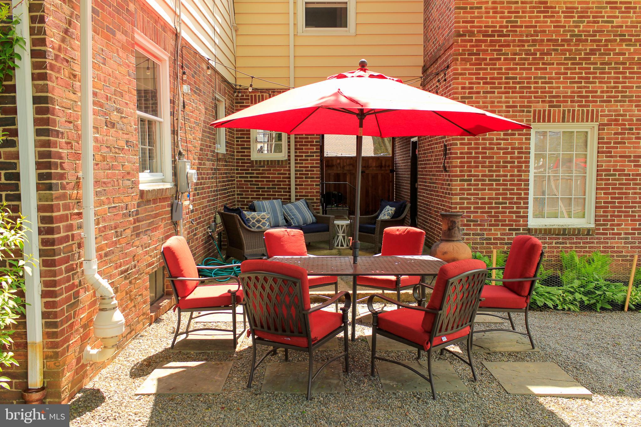 171 Springdale Road York, PA 17403 - Photo 10 of 37 Full View of Patio