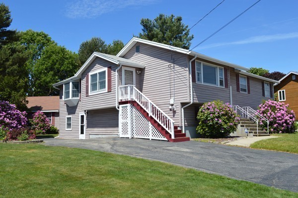 26 Circle Hill Road Salem, MA 01970 - Photo 1 of 13 Gallery Image 1