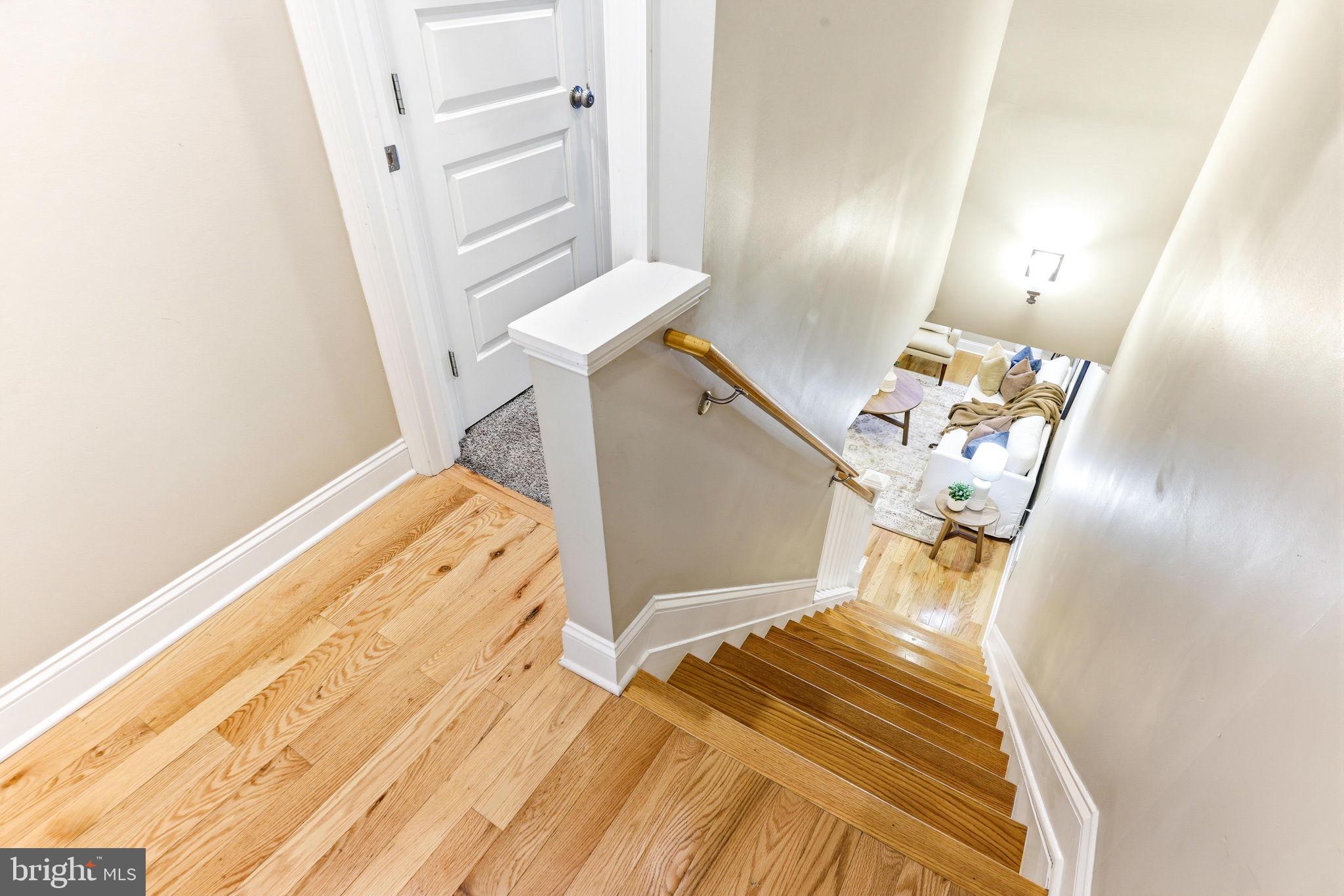 404 South Castle Street Baltimore, MD 21231 - Photo 21 of 47 kids bedroom with a bed and a window
