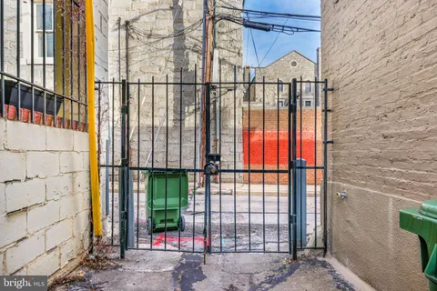 $365,000 | 404 South Castle Street, Baltimore, MD 21231