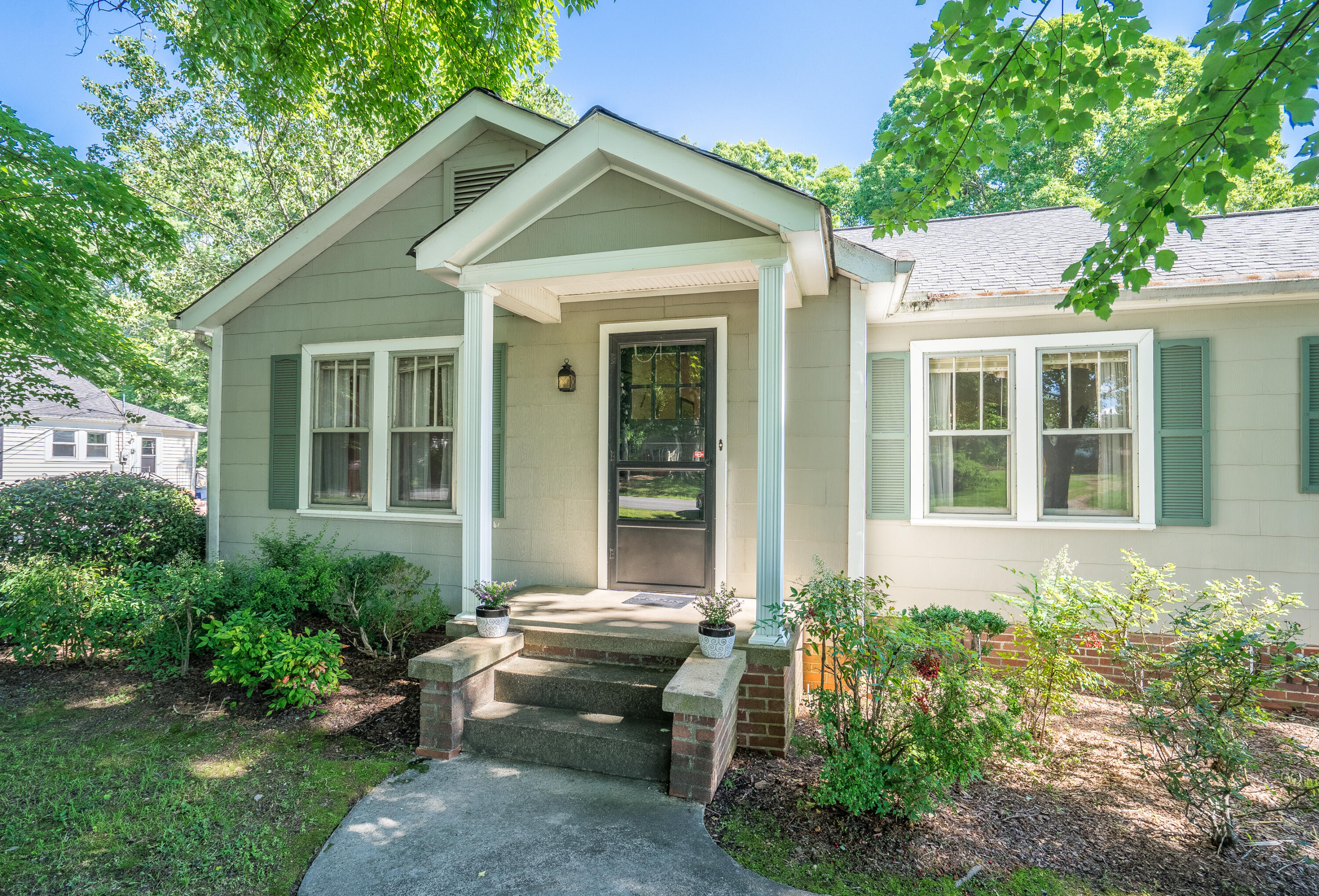 106 Todd Avenue Dalton, GA 30721 - Photo 3 of 37 106ToddAve-6