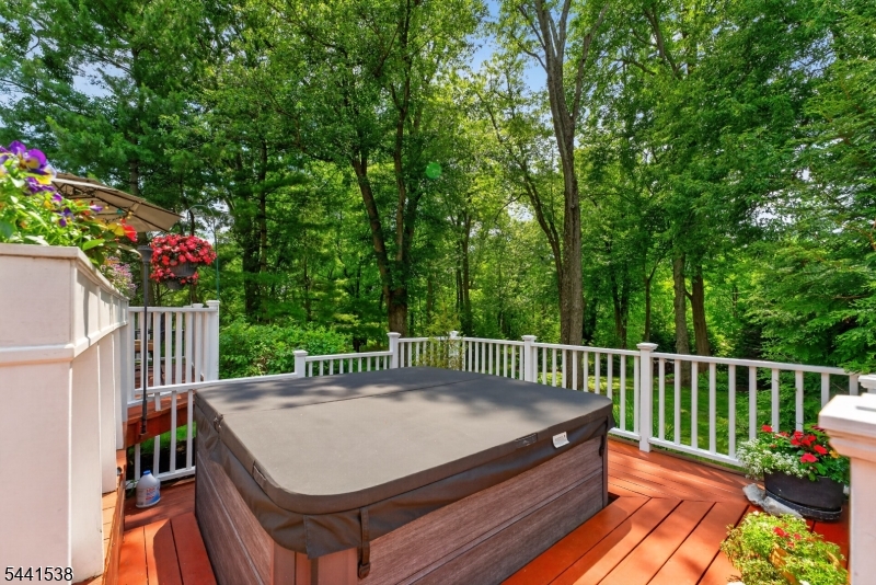 653 Foothill Road Bridgewater, NJ 08807 - Photo 31 of 41