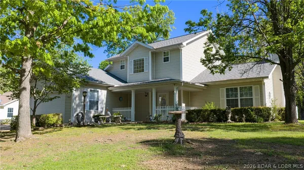 $299,900 | 1725 Oak Bend Road Northeast, Sunrise Beach, MO 65079