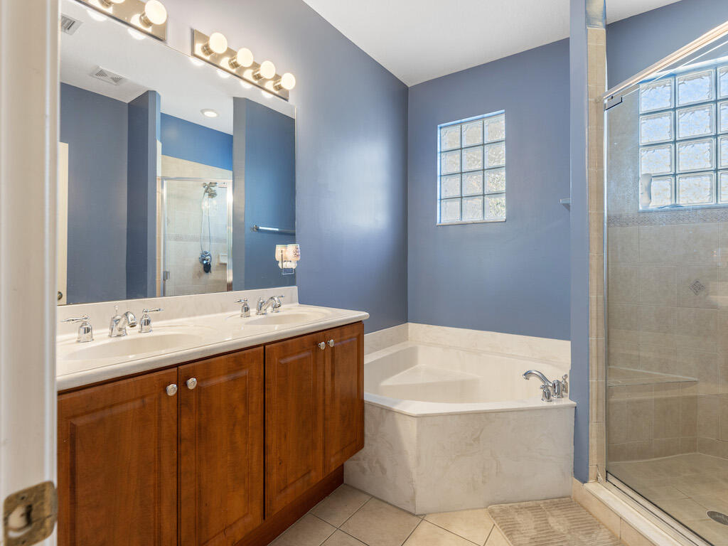 2571 Langrove Lane Southwest Vero Beach, FL 32962 - Photo 23 of 33 0B2A9107