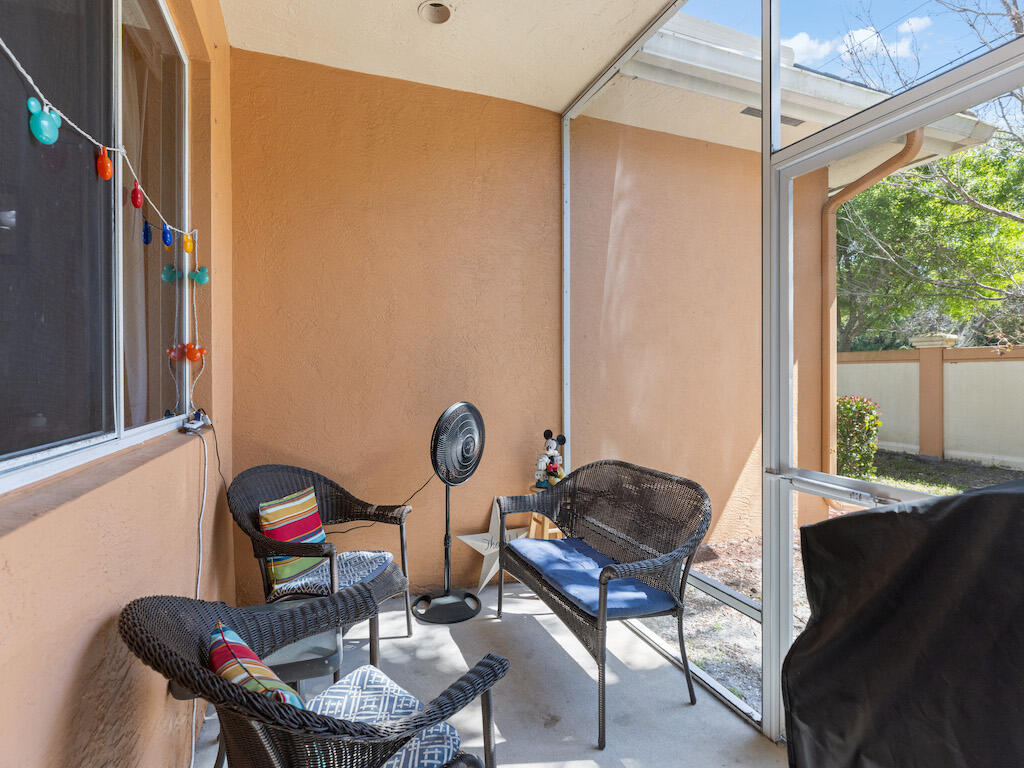 2571 Langrove Lane Southwest Vero Beach, FL 32962 - Photo 31 of 33 0B2A9372