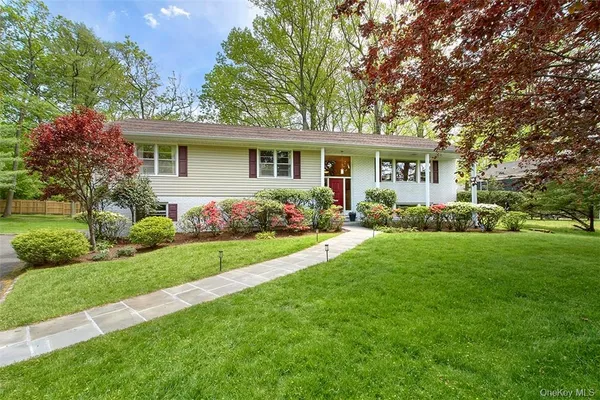 $2,099,000 | 21 Douglas Circle, Rye, NY 10580