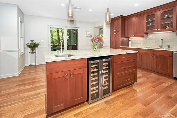 $2,099,000 | 21 Douglas Circle, Rye, NY 10580