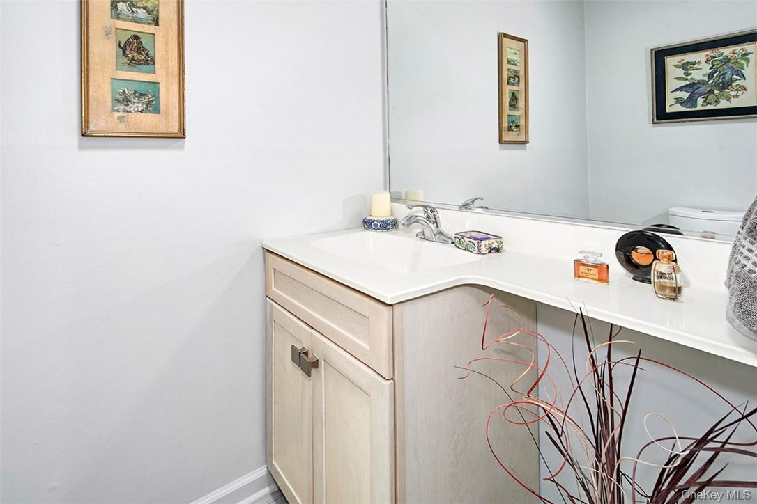 21 Douglas Circle Rye, NY 10580 - Photo 12 of 28