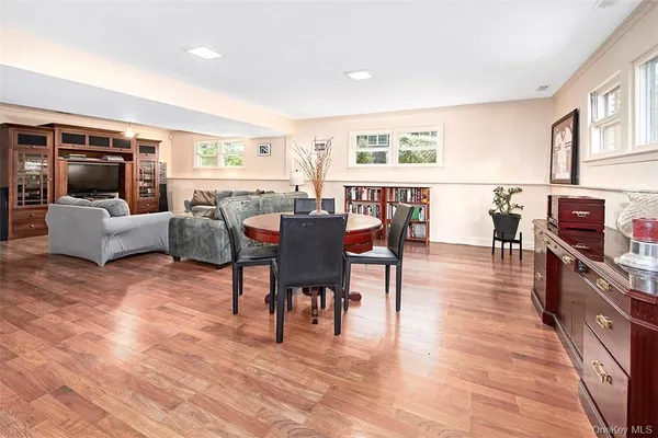 $2,099,000 | 21 Douglas Circle, Rye, NY 10580