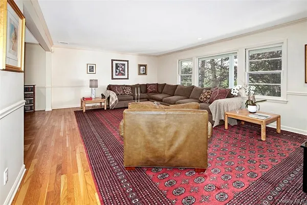 $2,099,000 | 21 Douglas Circle, Rye, NY 10580