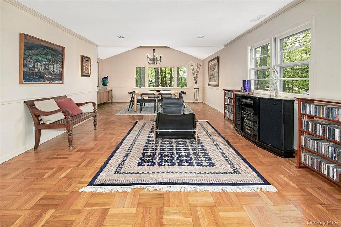 21 Douglas Circle Rye, NY 10580 - Photo 6 of 28