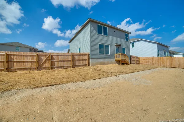 $1,995 | 5202 Morgan Crest, San Antonio, TX 78253