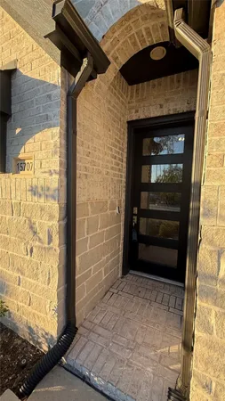 $2,500 | 15707 Autumn Sun Court, Conroe, TX 77302